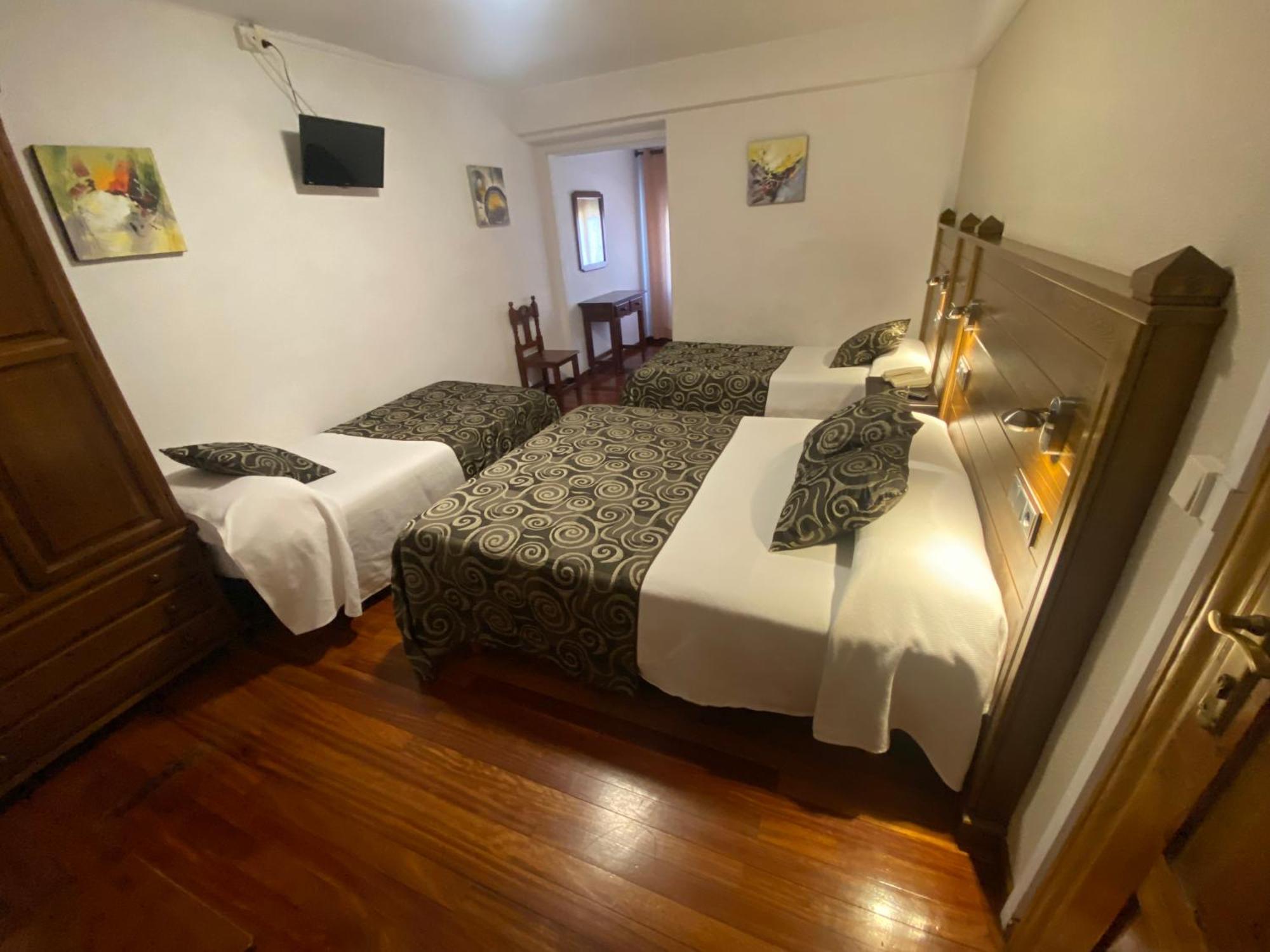 Hotel La Rambla ビエスカス エクステリア 写真