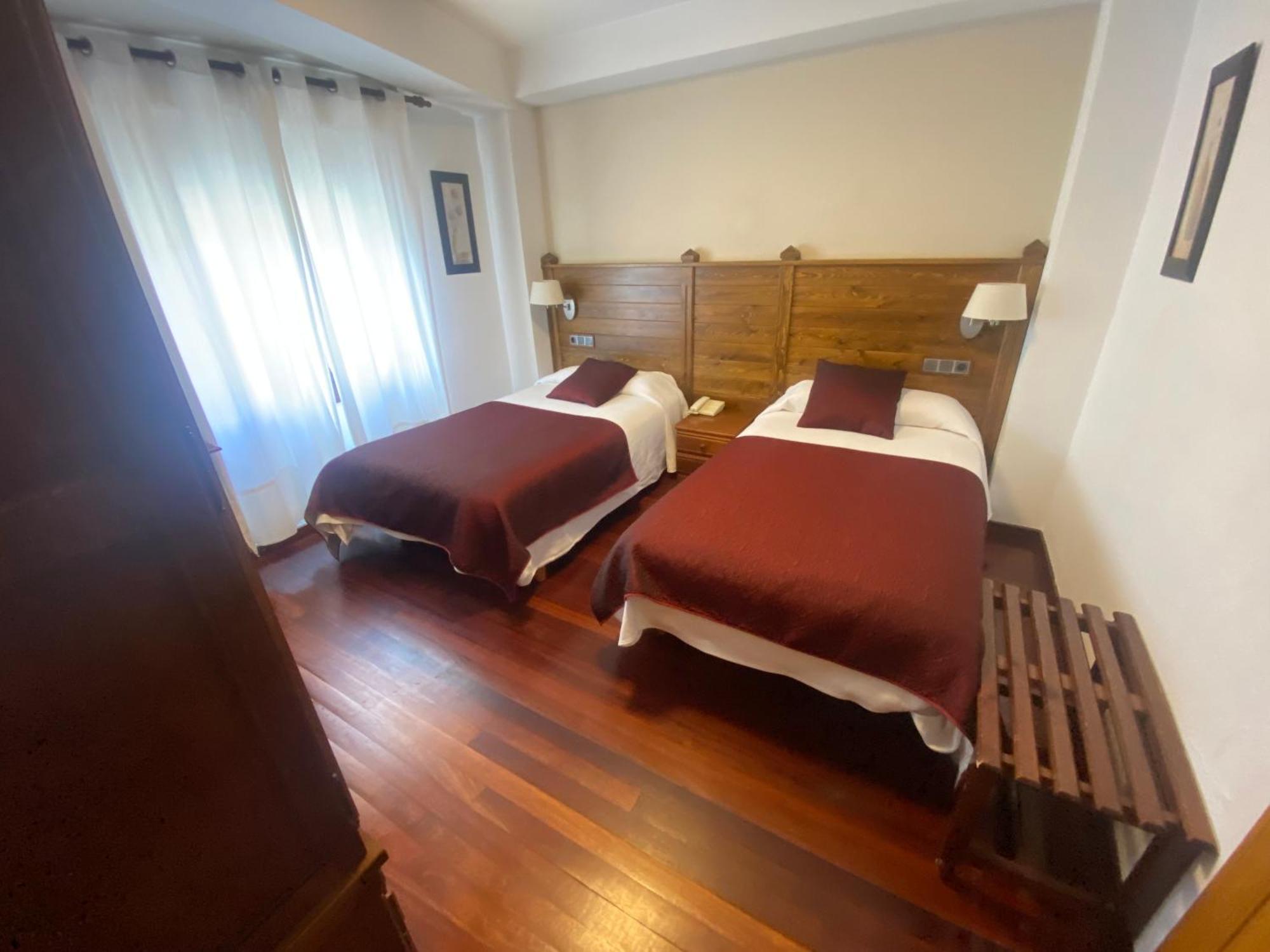Hotel La Rambla ビエスカス エクステリア 写真