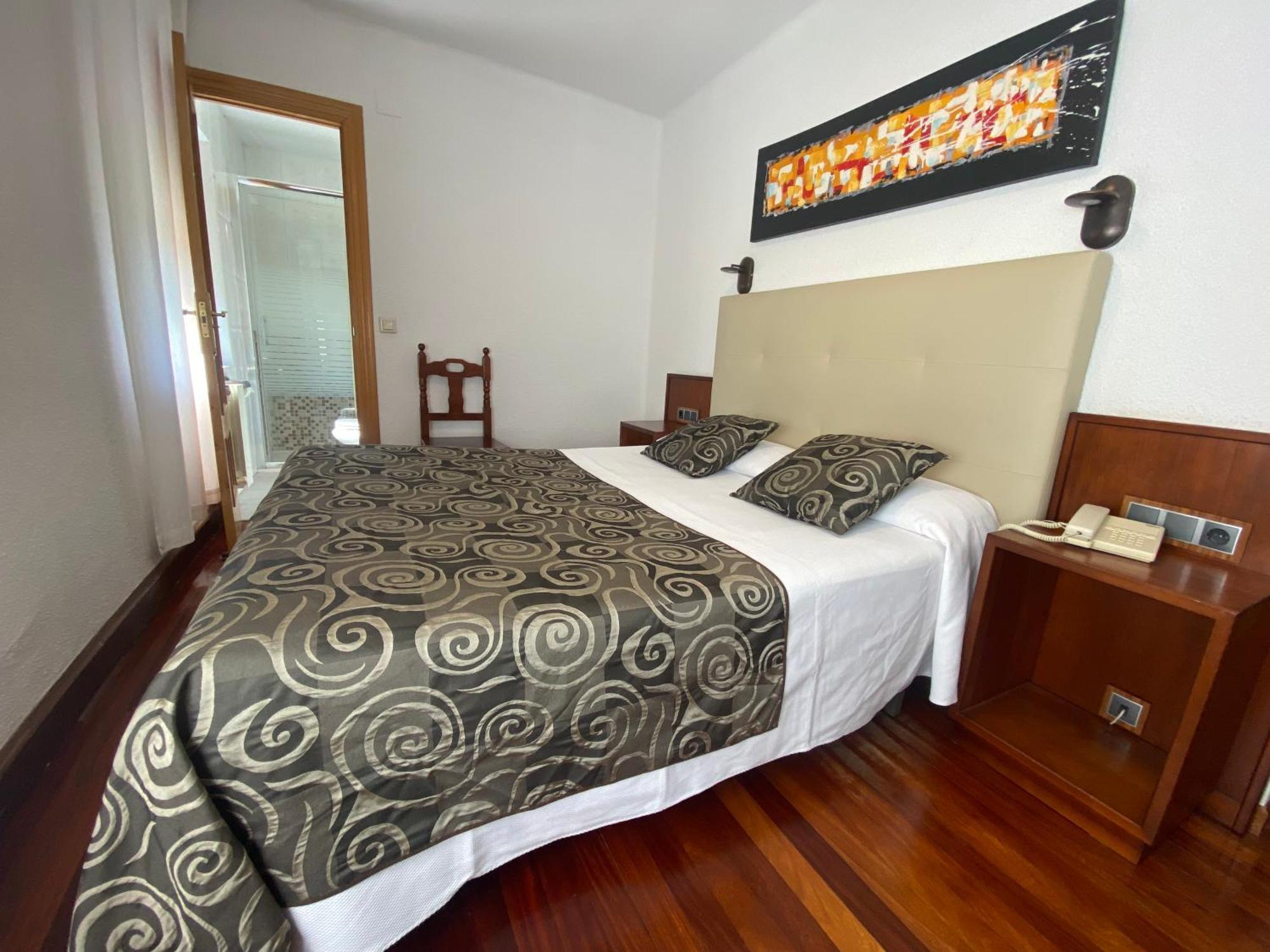 Hotel La Rambla ビエスカス エクステリア 写真