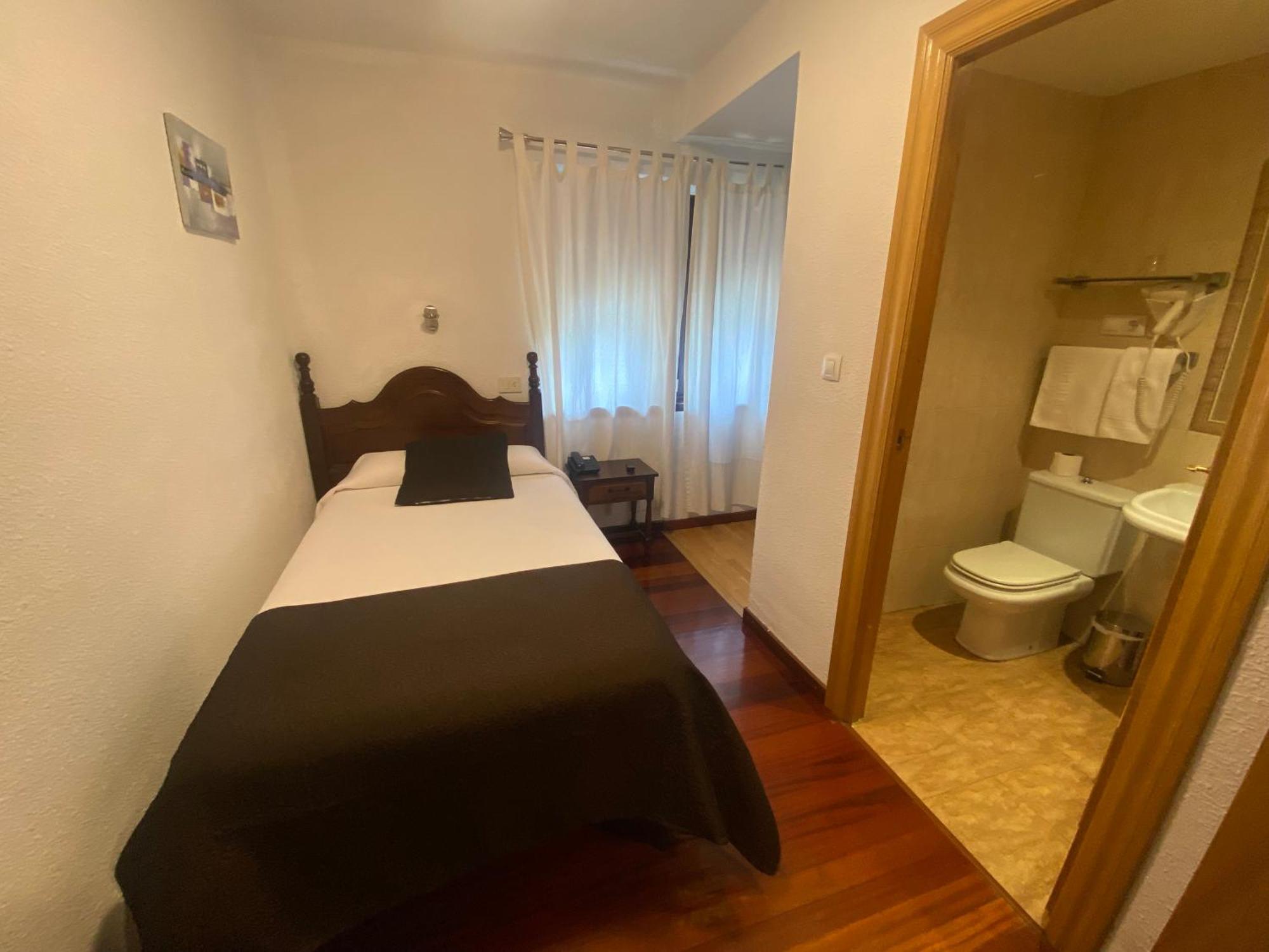 Hotel La Rambla ビエスカス エクステリア 写真