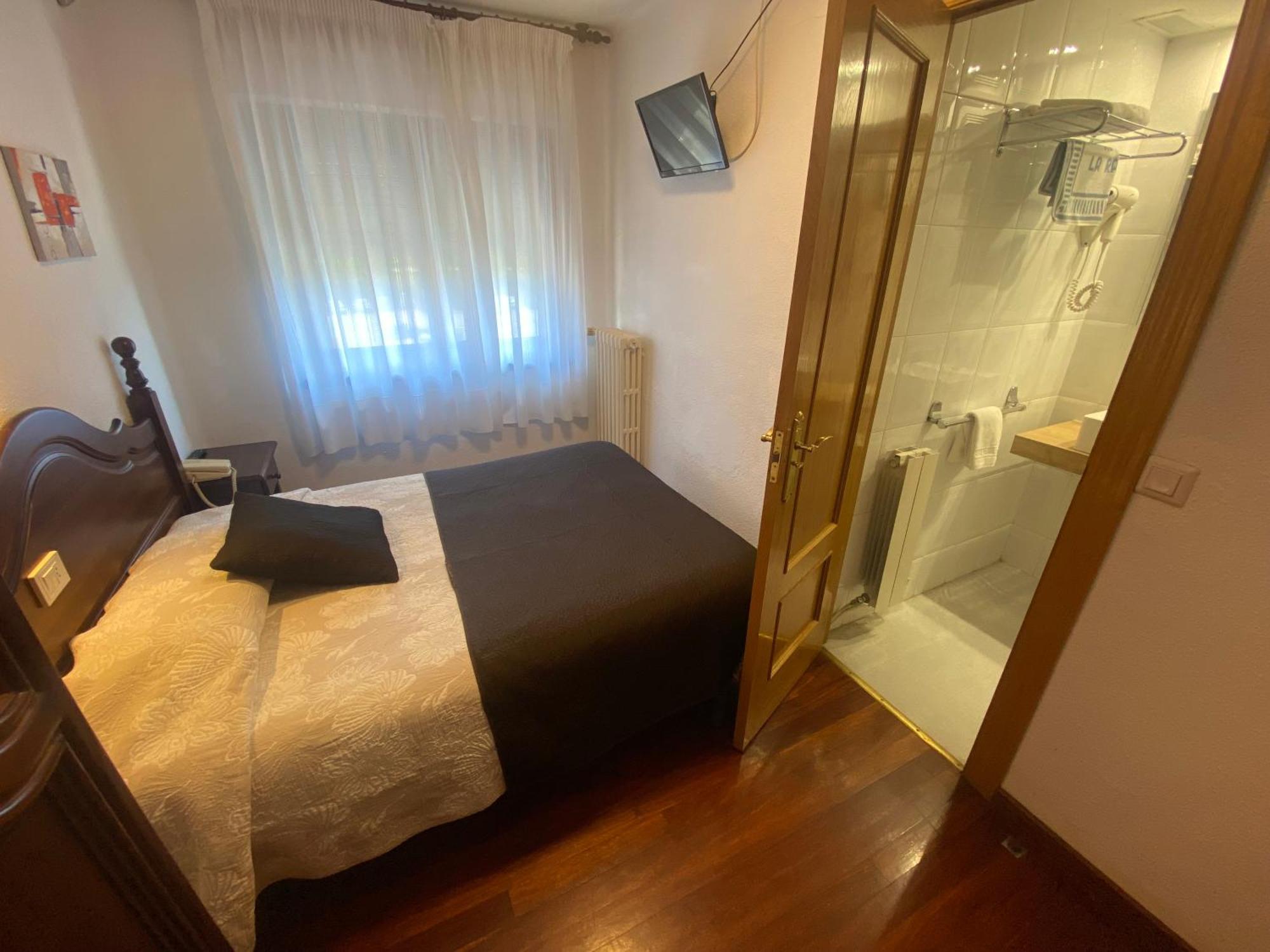 Hotel La Rambla ビエスカス エクステリア 写真