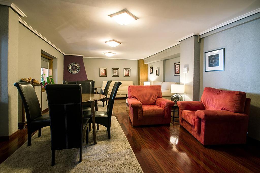 Hotel La Rambla ビエスカス エクステリア 写真