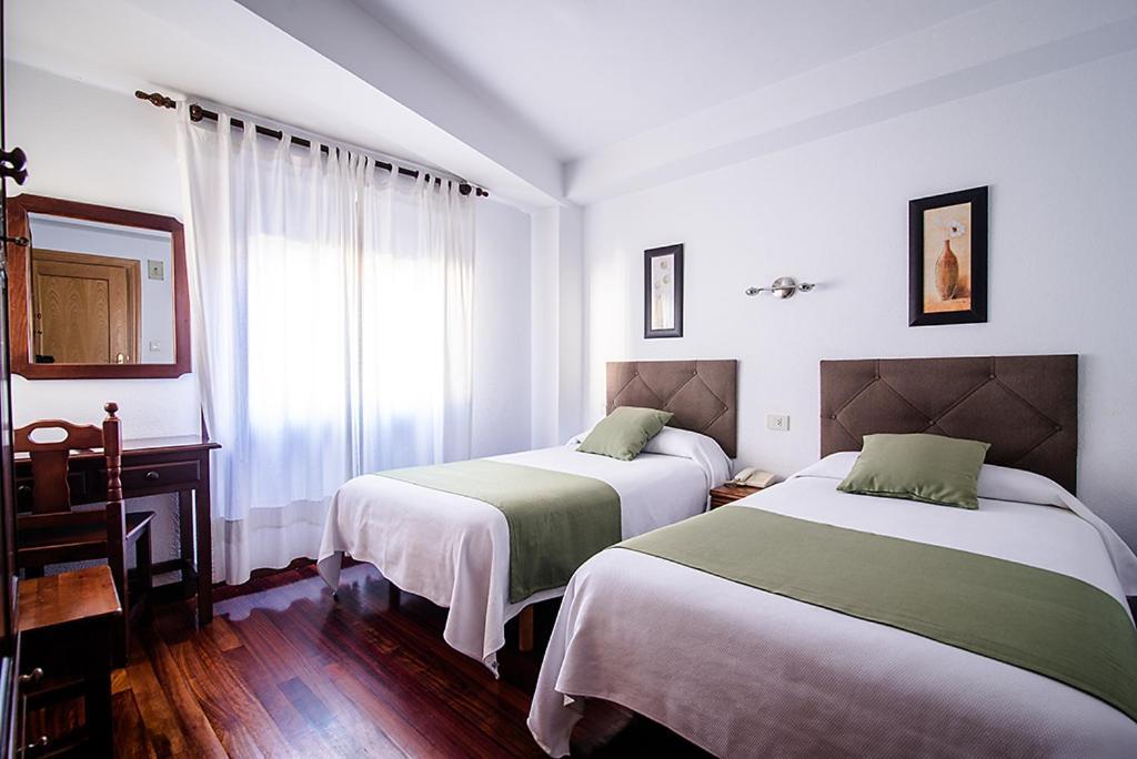 Hotel La Rambla ビエスカス エクステリア 写真
