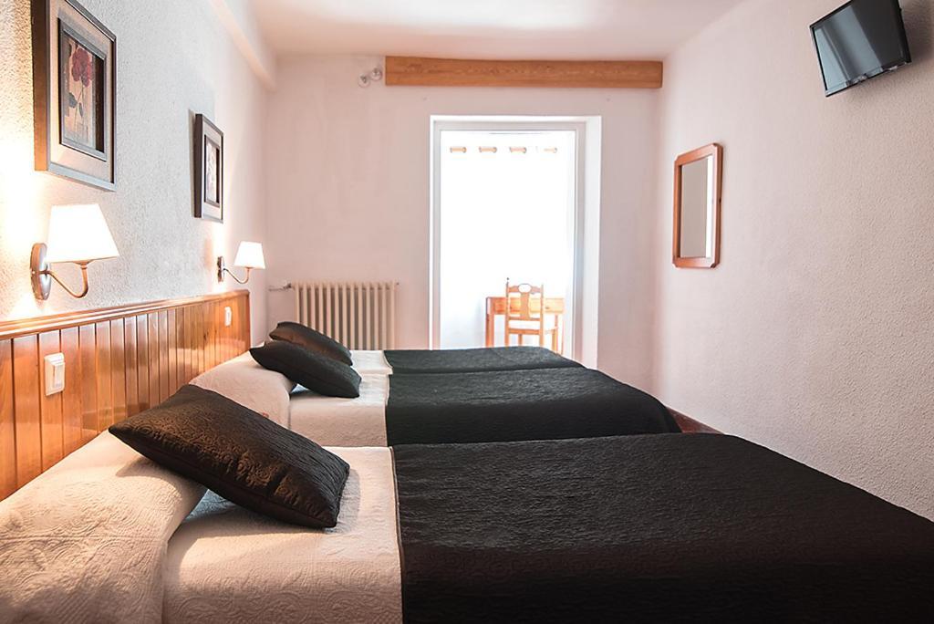 Hotel La Rambla ビエスカス エクステリア 写真