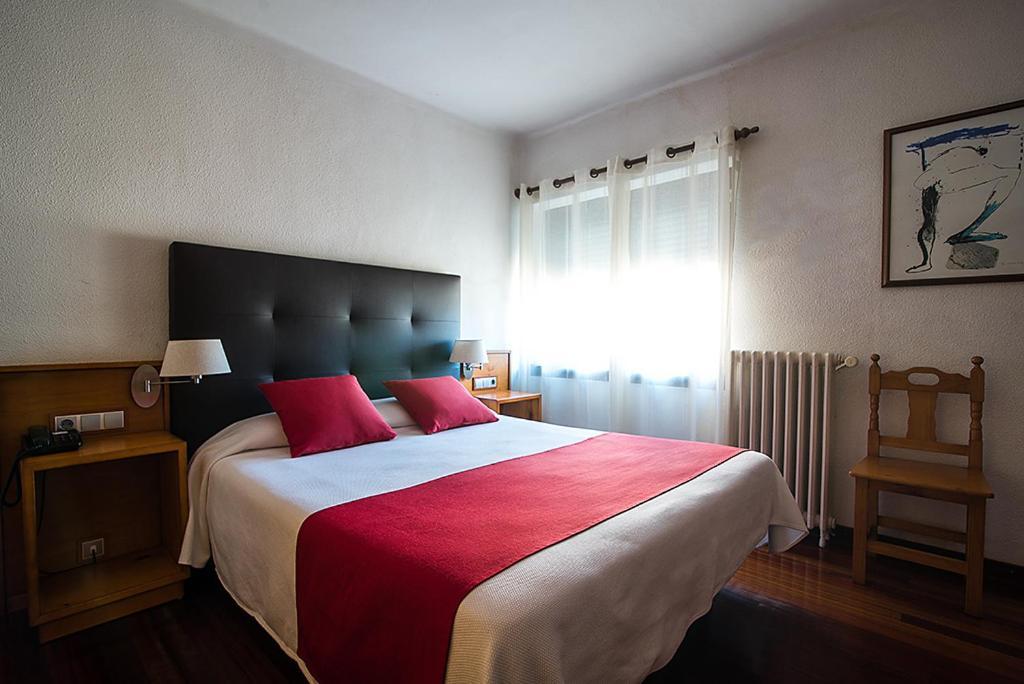 Hotel La Rambla ビエスカス エクステリア 写真